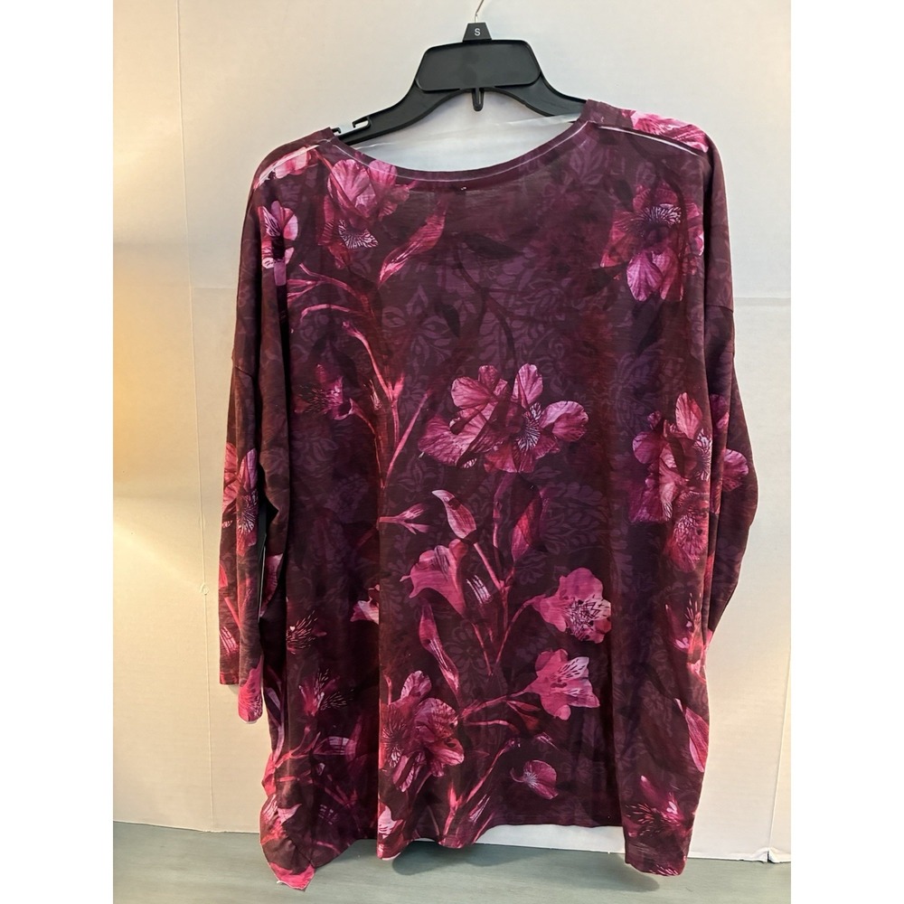 Time & True Floral Sharkbite Tunic Top Women L 12-14 3/4 Sleeve NWT - Picture 2 of 6